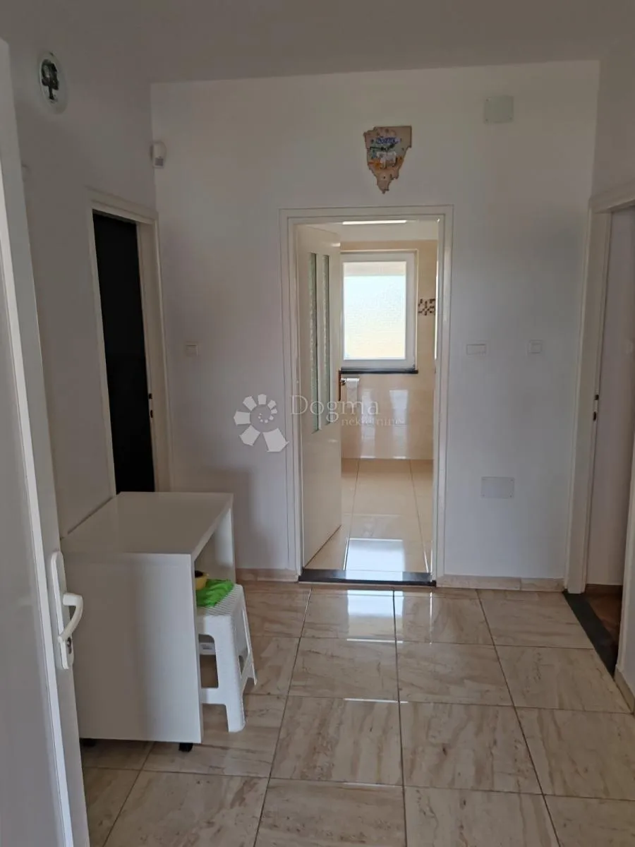 kuća za odmor s bazenom -tinjan - slika 19