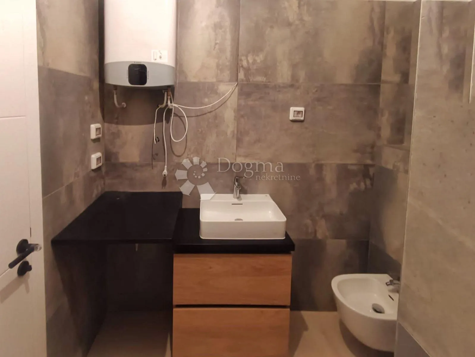 prekrasni penthouse s velikom terasom i pogledom na more! garaža! - slika 18
