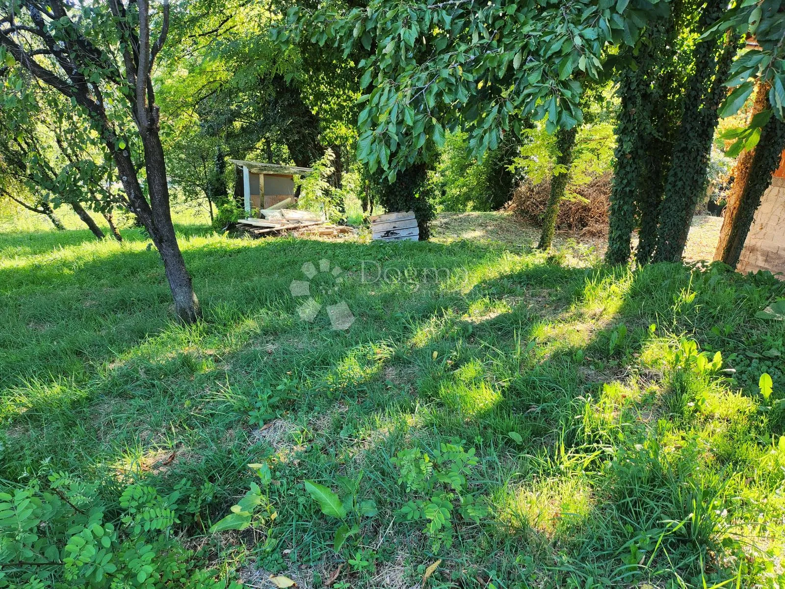 građevinsko zemljište 792m² samo 11 min od westgate - slika 3