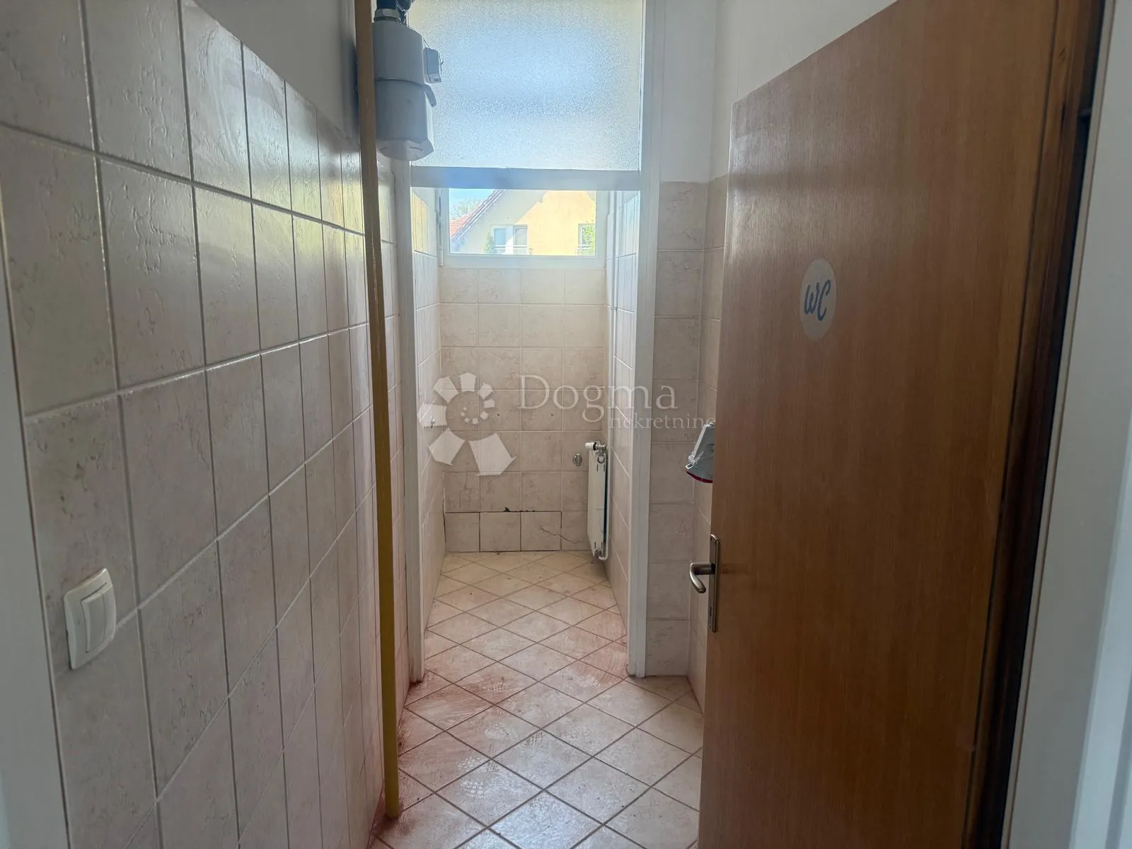 poslovni prostor za najam - čakovec - slika 10
