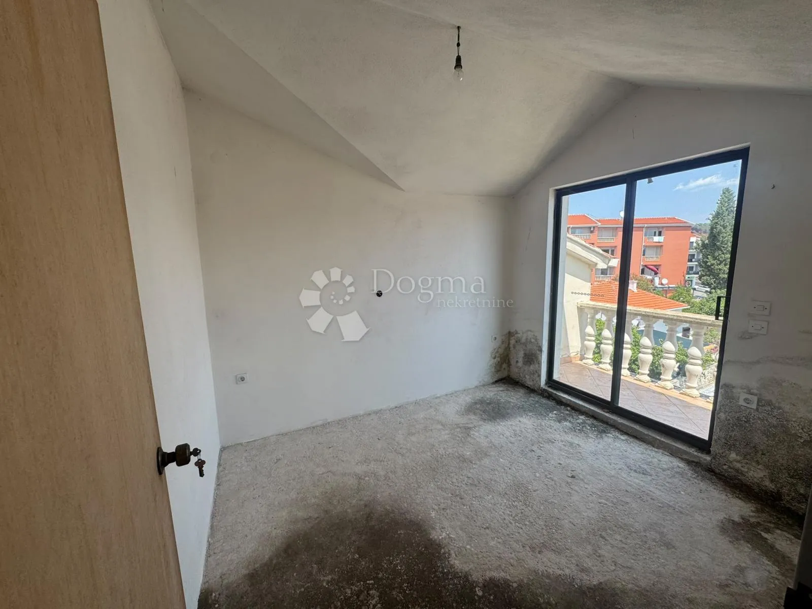 kuća okrug gornji - slika 23