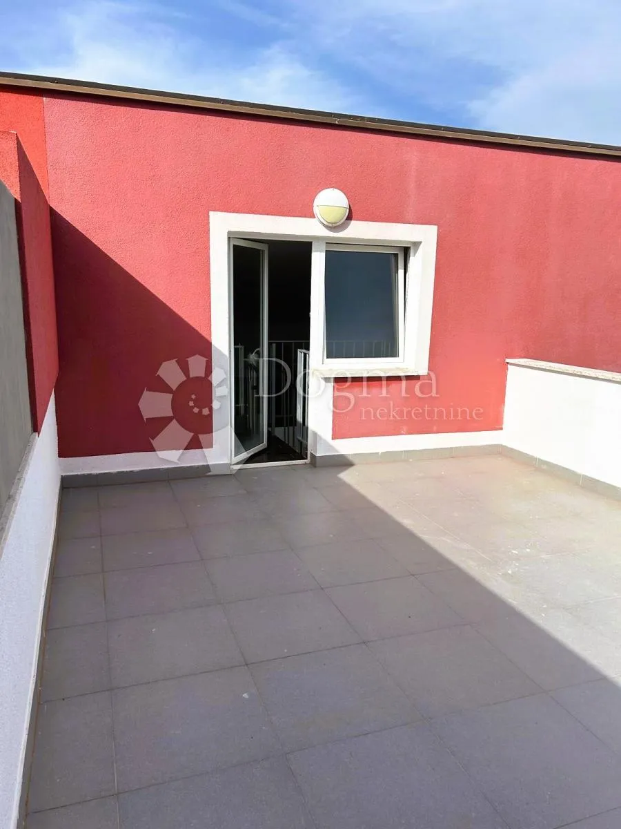 mir i more – apartman na dvije etaže - slika 23
