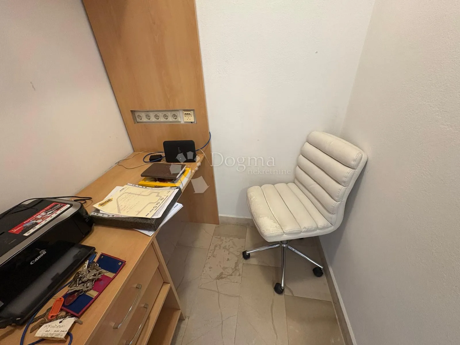 grad krk, kuća sa bazenom + investicijski teren - slika 33