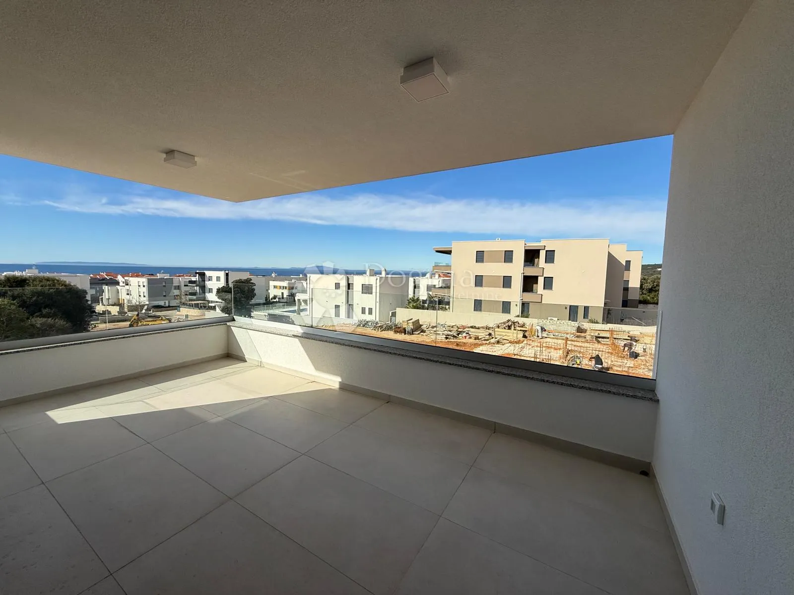 novogradnja apartman s pogledom na more plaža babe - slika 1