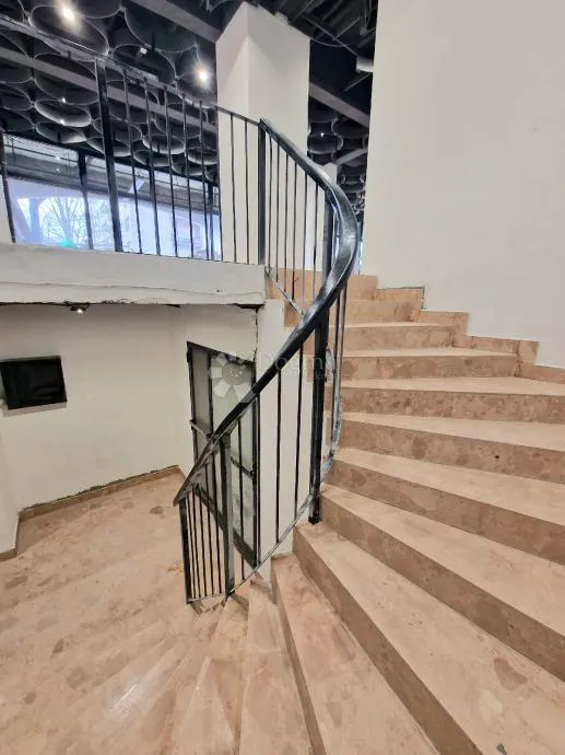 najam poslovnog prostora 555 m² – trešnjevka - slika 3