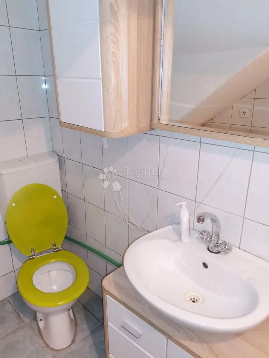 investicijska prilika - 2 uređena stana u čulincu ukupno 80m2 - slika 10