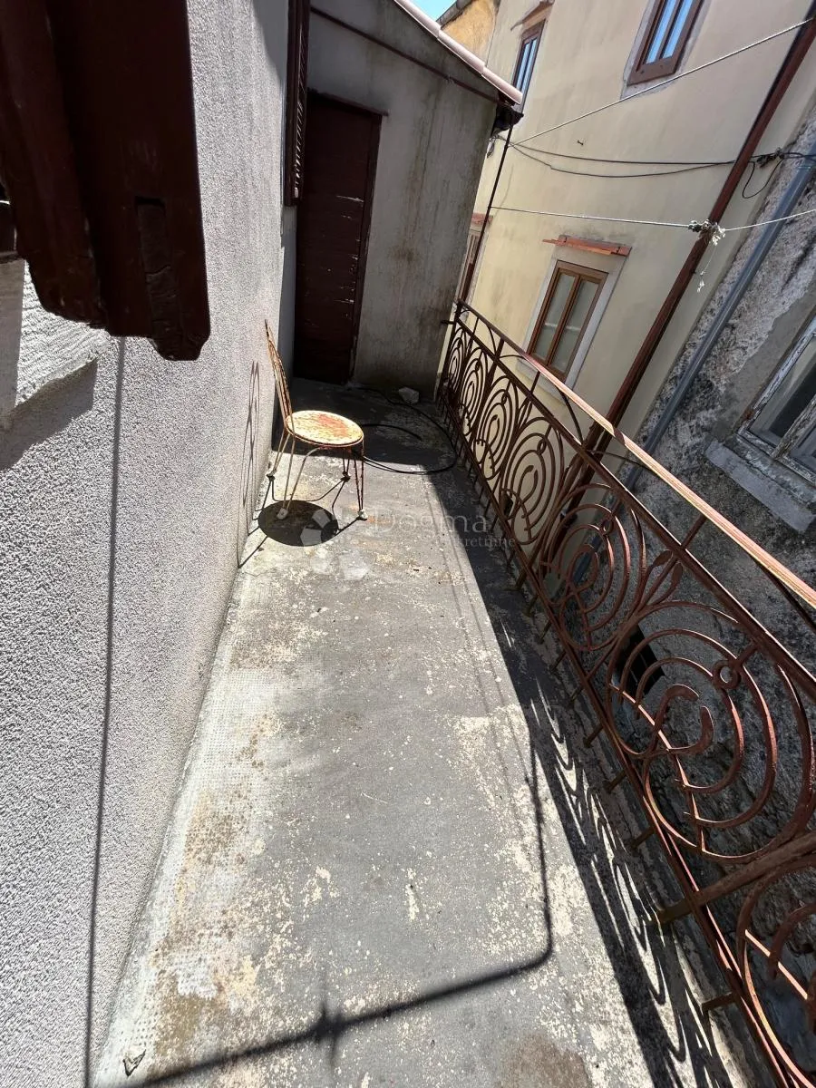 kuća u staroj jezgri kastva - slika 12