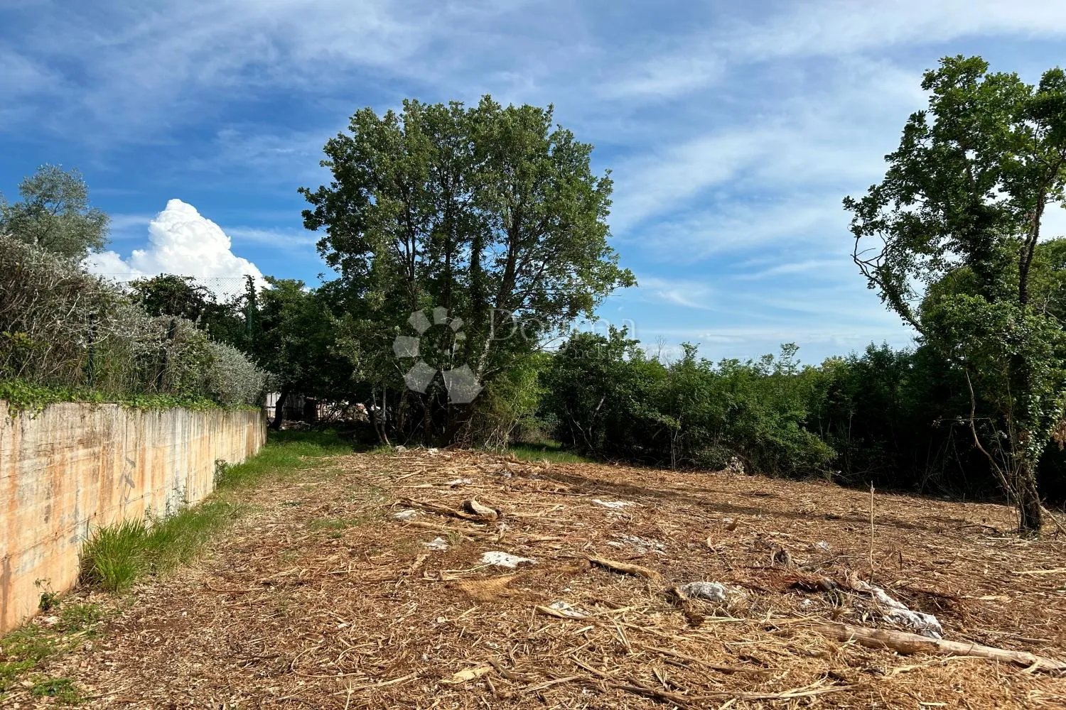 višnjan – privlačna parcela s pogledom na more - slika 2