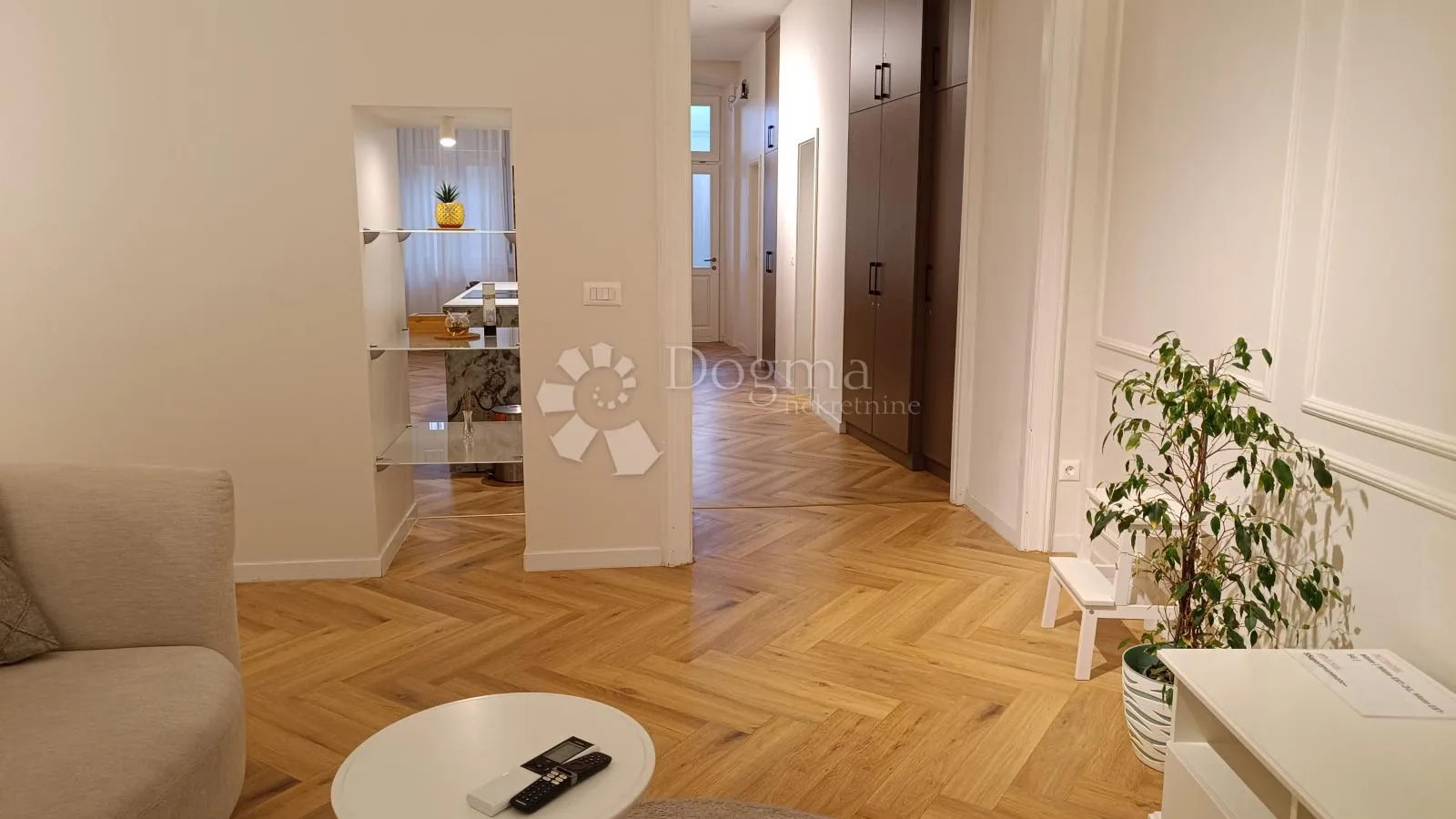 rijeka, renoviran gospodski stan nadomak centra – 85 m², balkon, odmah useljiv - slika 6