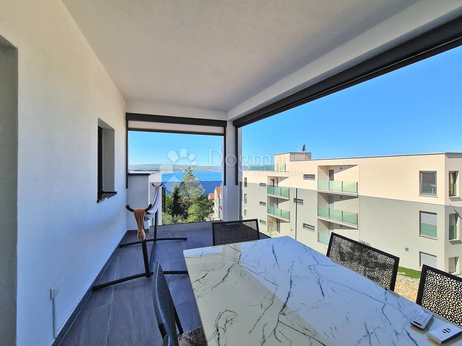 crikvenica ,penthouse 3s+db,velika garaža - slika 17