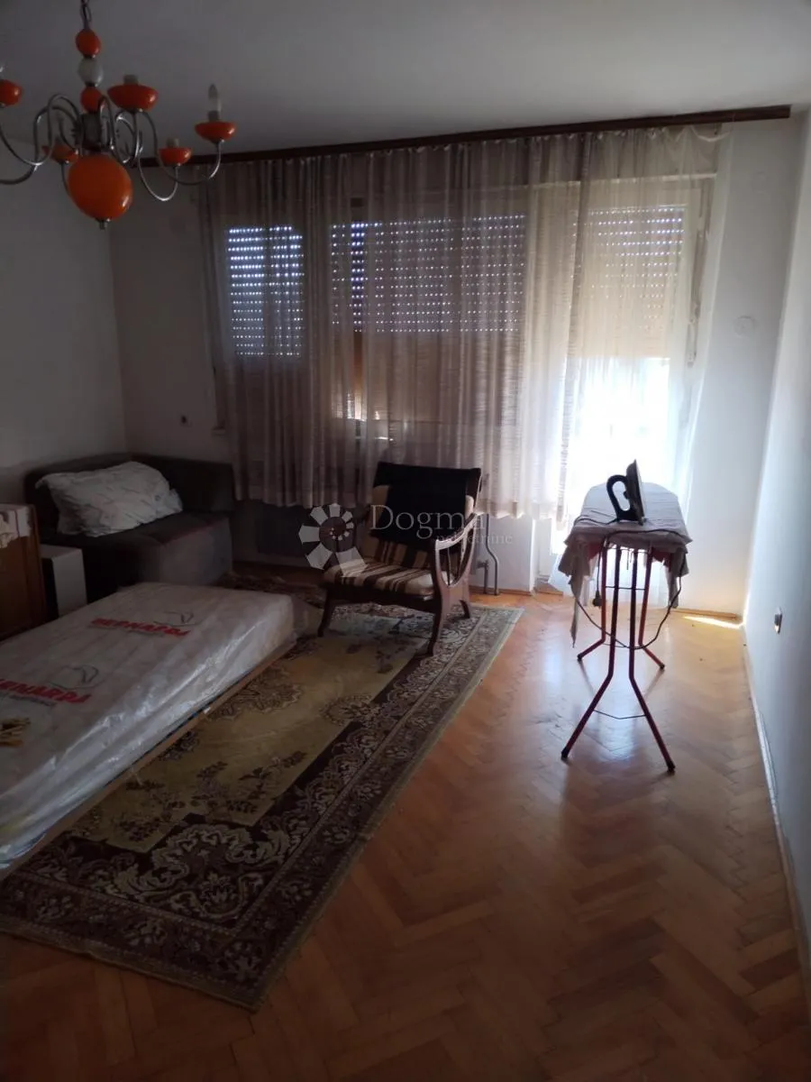 kuća sa zemljištem na prodaju - odmah useljiva ! - slika 24