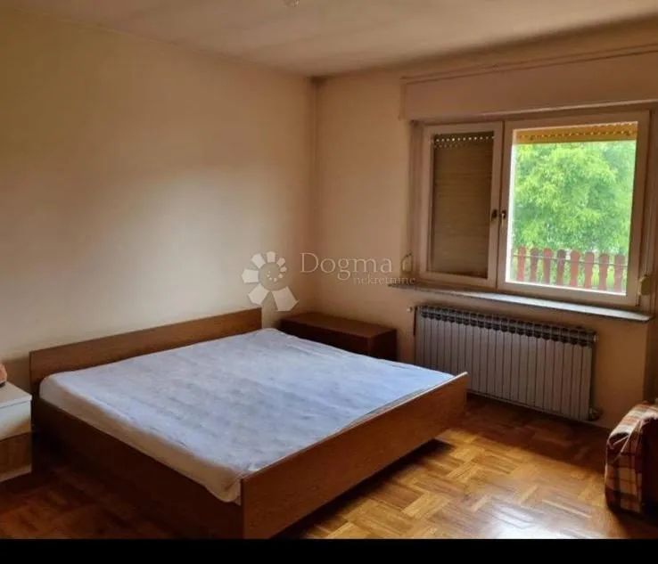 brckovljani 345 m2 + 978 m2 zemlje, obiteljska kuća - slika 6