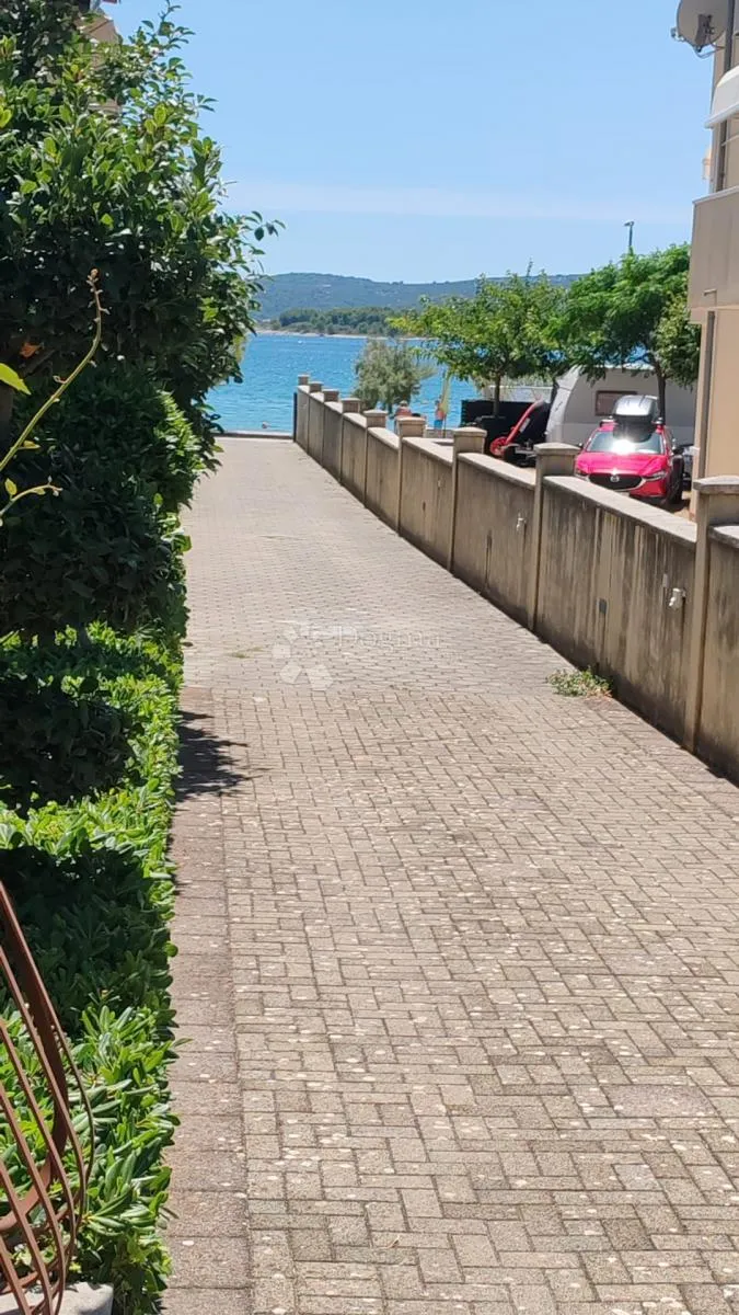 kuća 50m od mora - slika 2