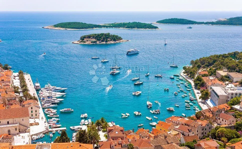 hvar - atraktivno građevinsko zemljište - slika 2