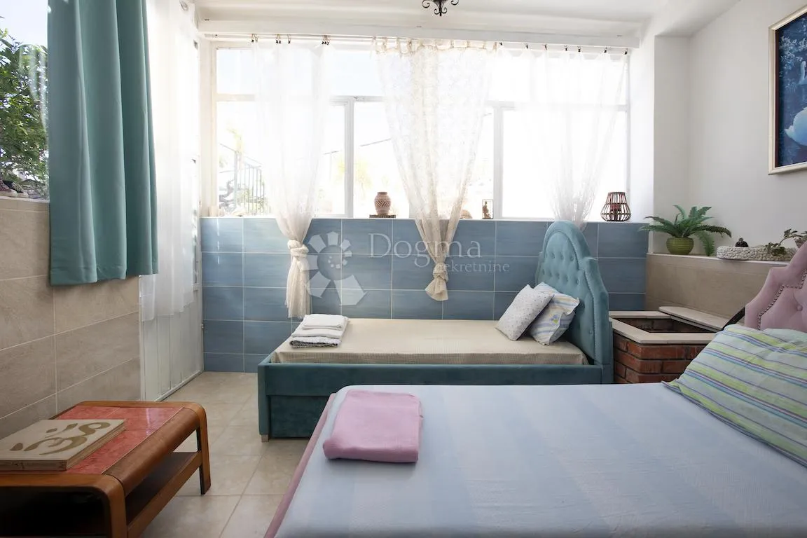 vela luka, korčula - centar kuća s terasom,vrtom i garažom - slika 17