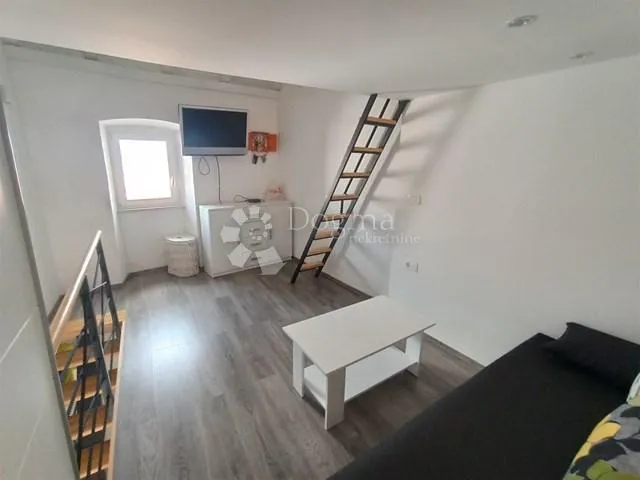 novouređeni apartman baška stara jezgra - slika 11