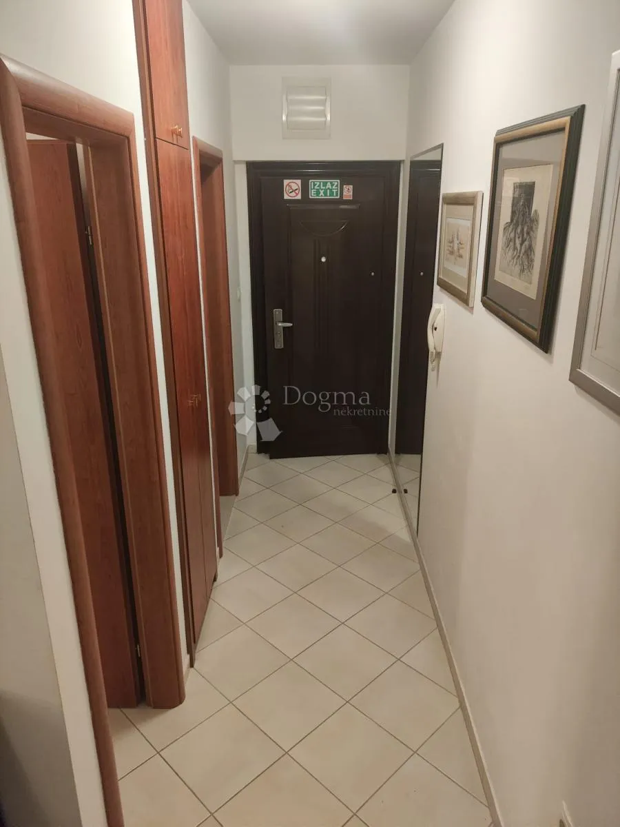 trosobni stan na žnjanu - slika 7