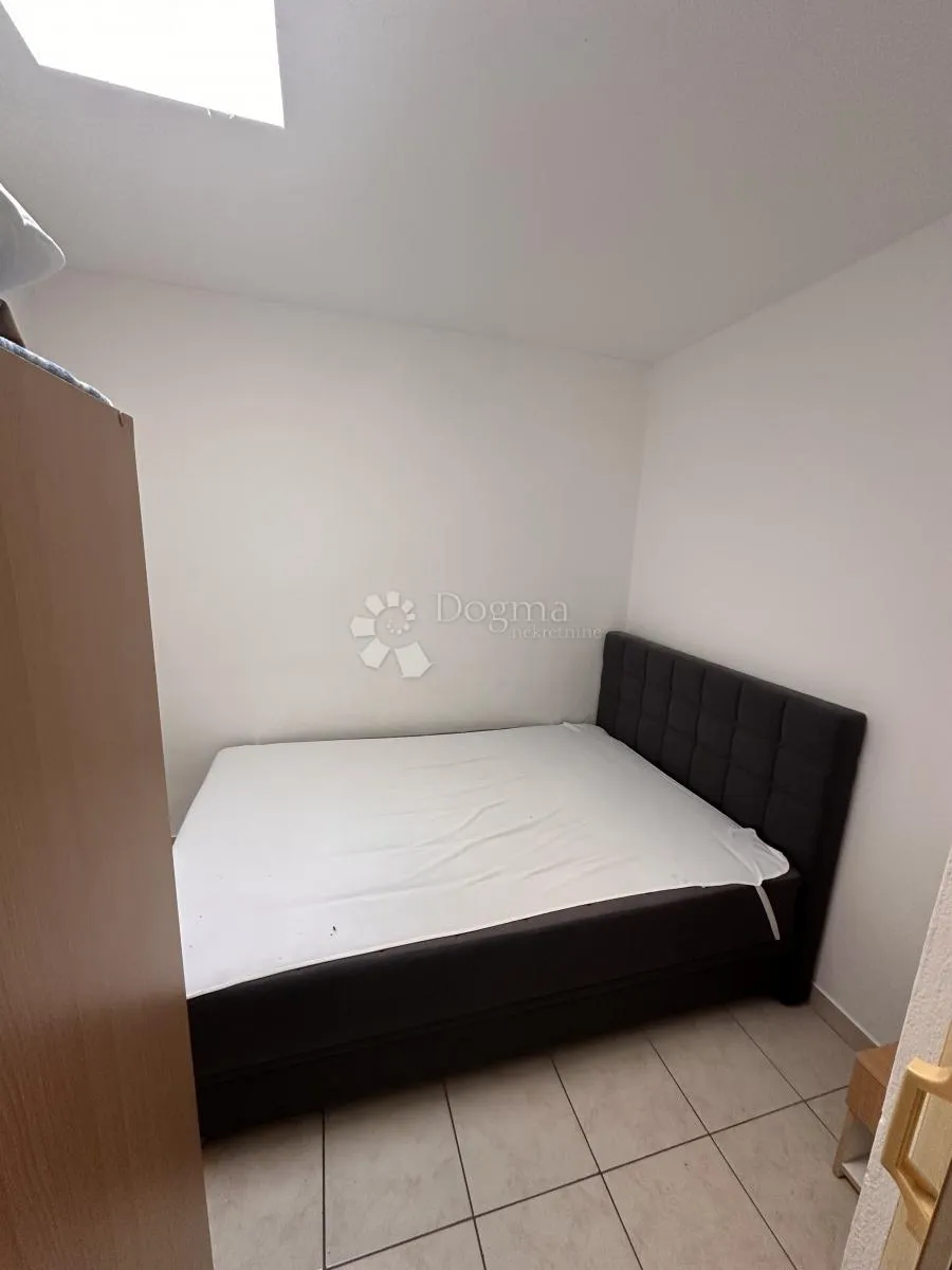 vir kuća sa 8 apartmana uhodana u posao sa turizmom - slika 27