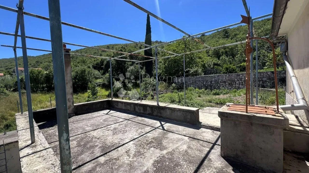 prostrana kuća za adaptaciju sa pogledom na kvarner! - slika 19