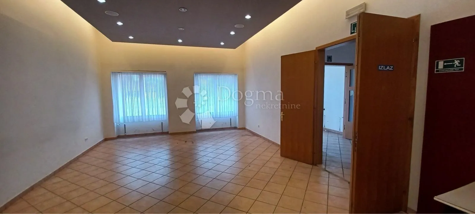prodaja poslovnog objekta 1.214m² - izvrsna prometna povezanost u svim smjerovima - slika 8