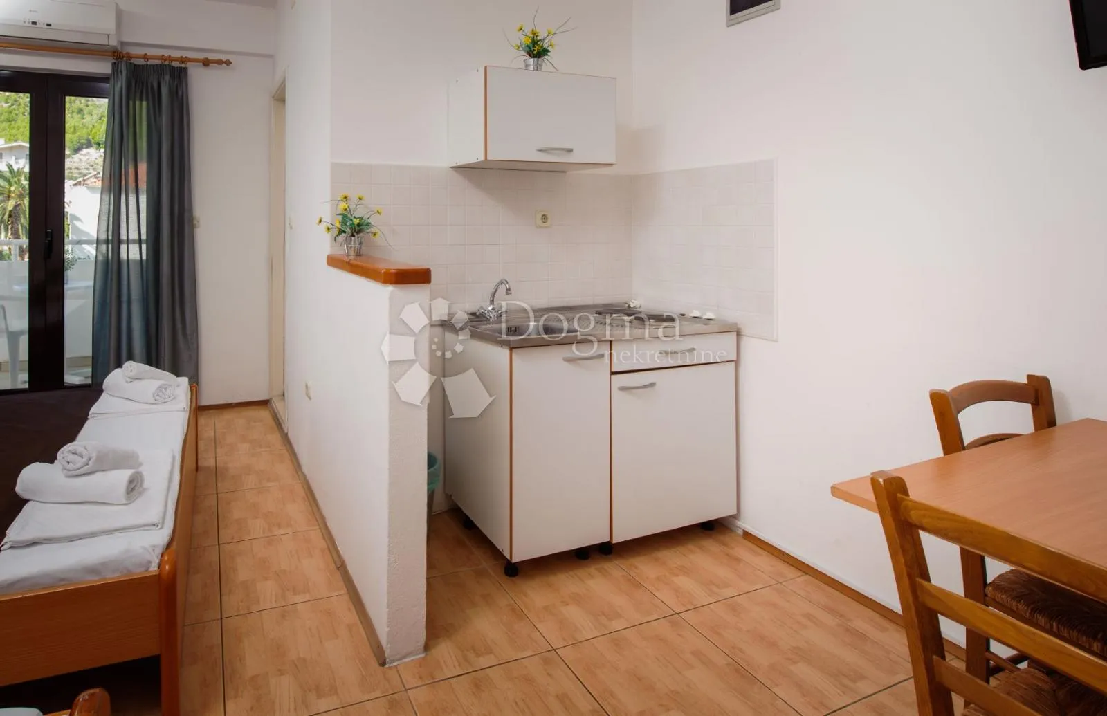 drvenik, makarska rivijera- apartmanska kuća 50 m od mora - slika 14