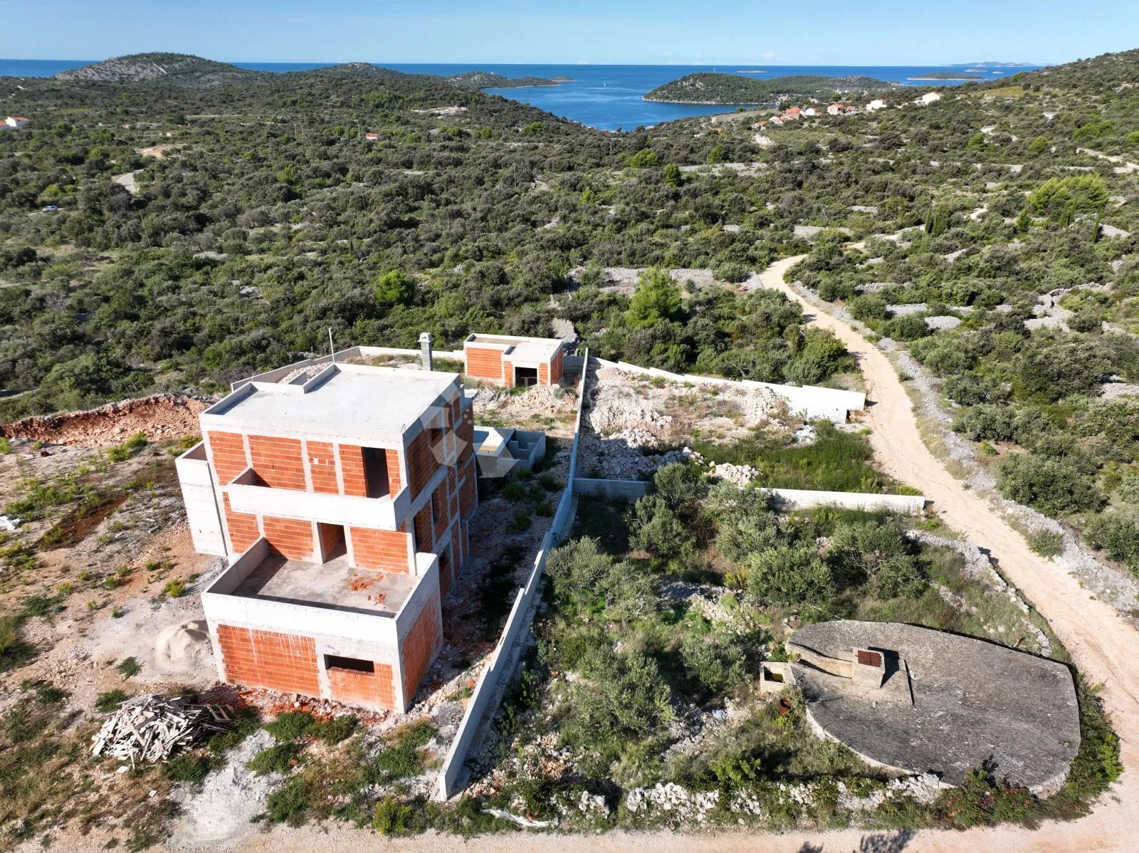 rogoznica - dvornica - jedinstvena vila s otvorenim pogledom na more - slika 11