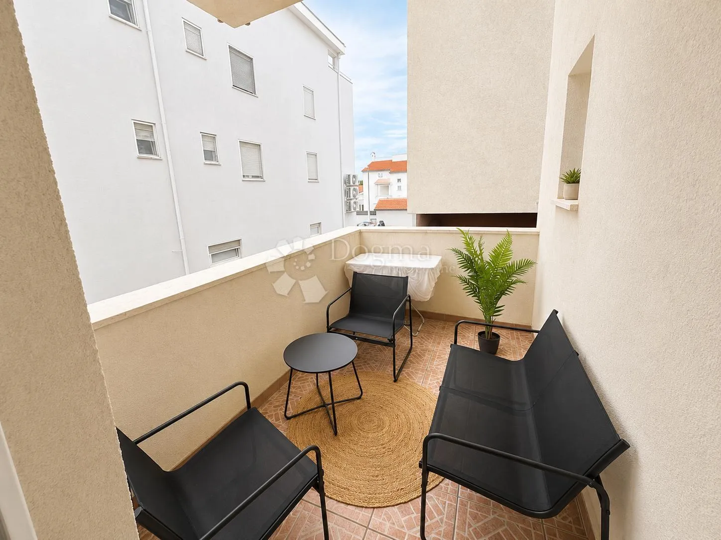 diklo, zadar - komforan renovirani stan 60 m2 - slika 12