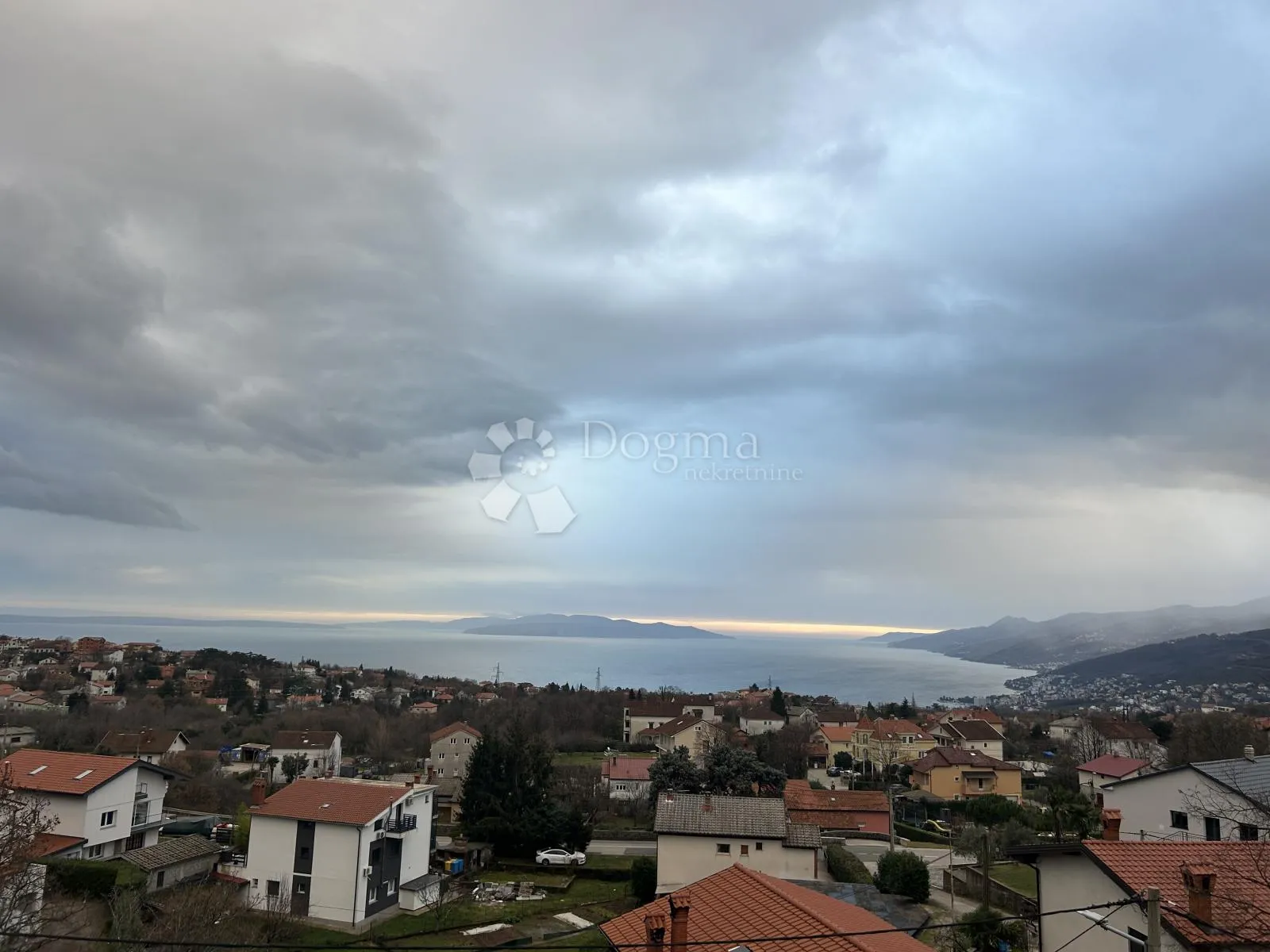 kastav spinčići-etaža kuće s panoramskim pogledom na more 124.37m2 - slika 3