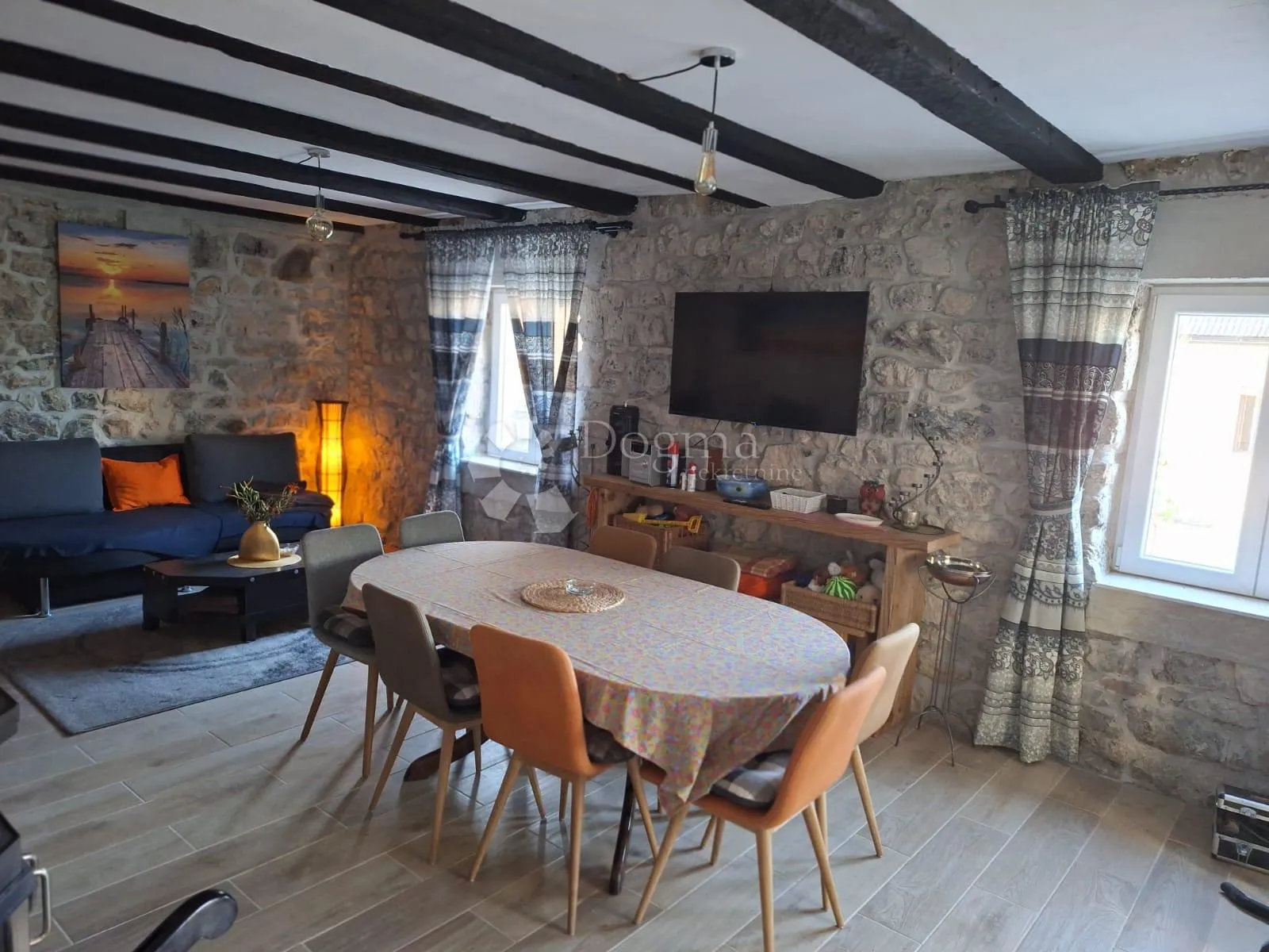 kuća s konobom i dvorištem – vrbovsko - slika 2