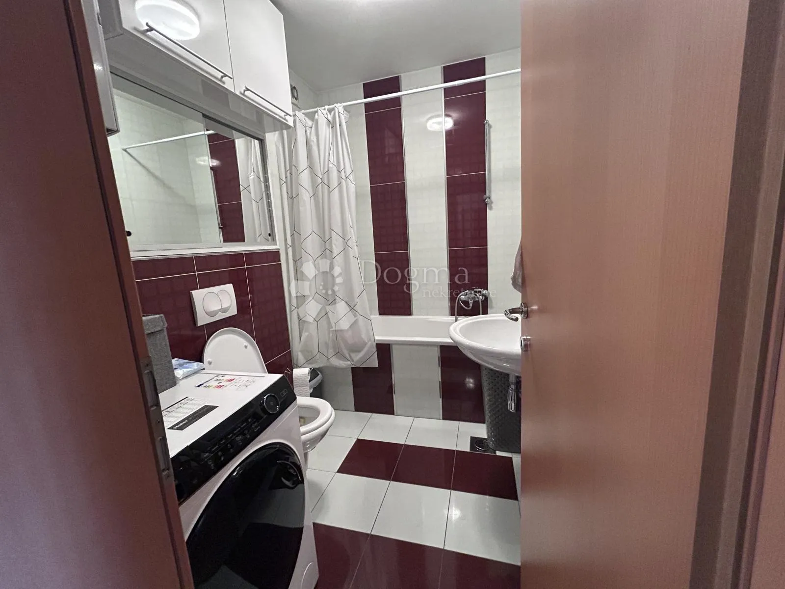 zagreb, trešnjevka, prekrasan dvosoban stan 52 m2 + parking - slika 5