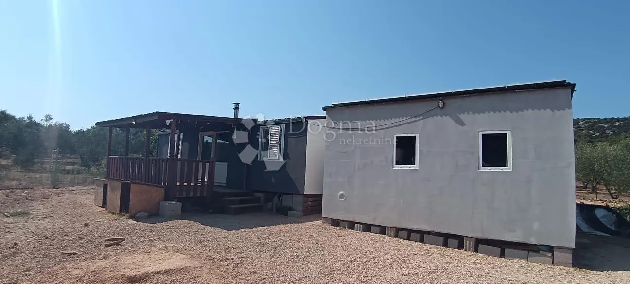 off-grid imanje s mobilnom kućicom - tribunj - slika 8