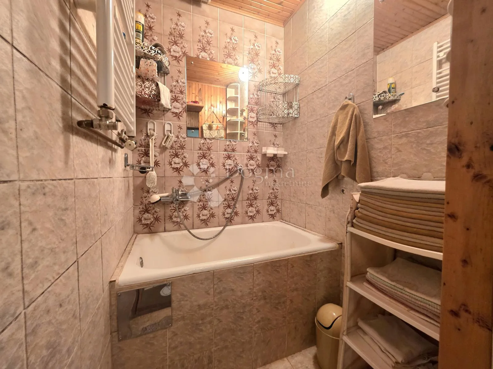 prodaja, kuća, nkp 350m² s okućnicom i terasom, mrežnički brig - slika 18
