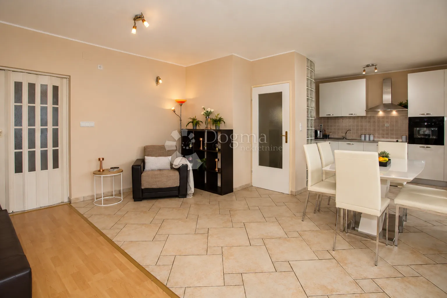 šibenik-penthouse s pogledom na more - slika 10