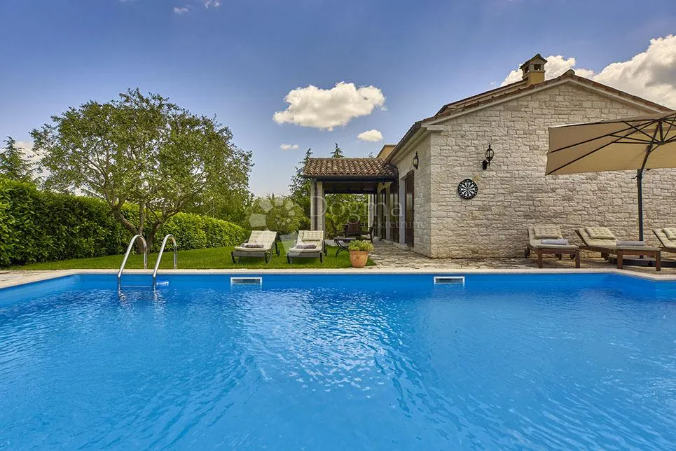 prekrasna kamena villa s bazenom sa panoramskim pogledom! - slika 3