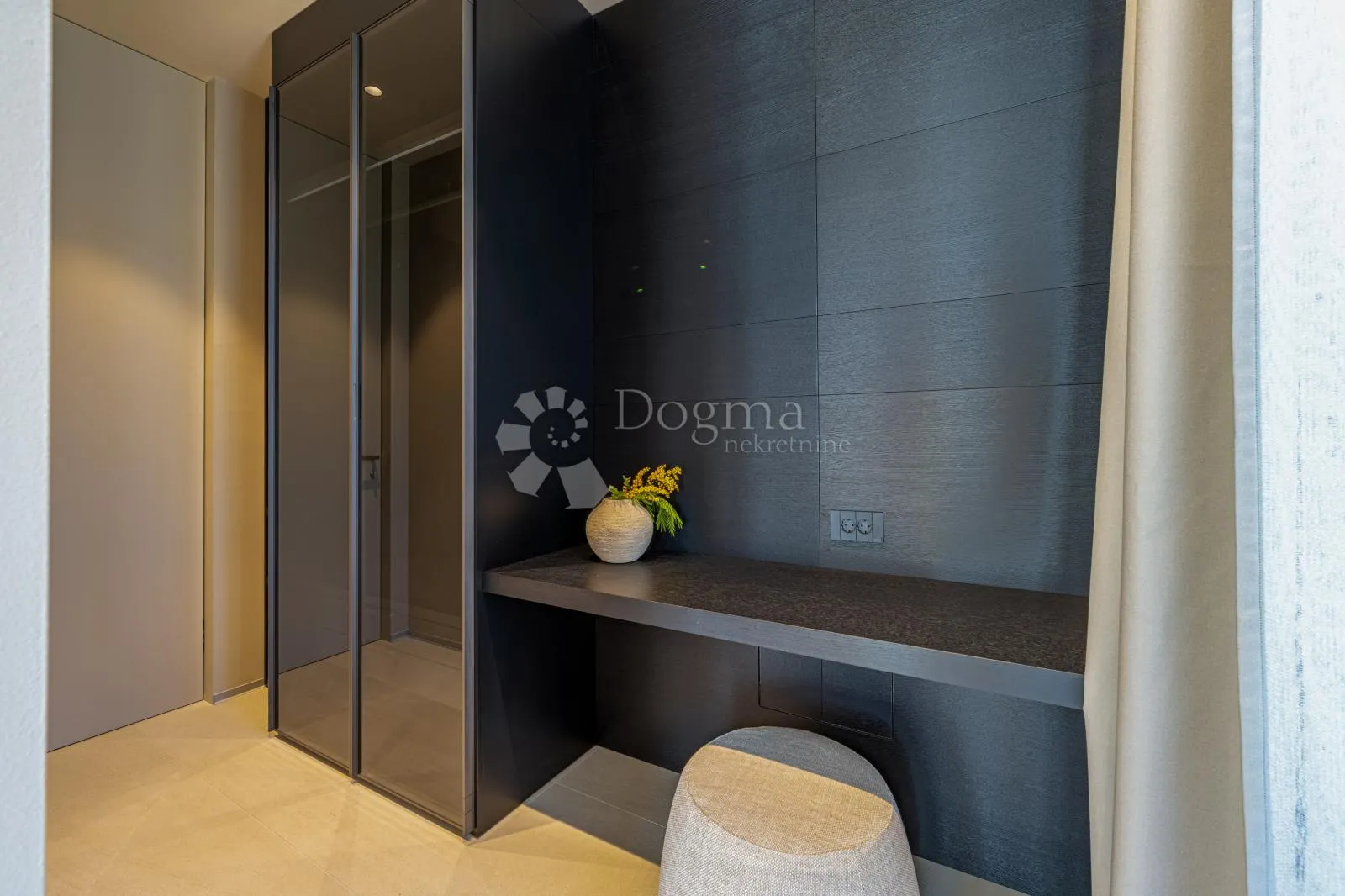 ekskluzivna smart home vila, kompletno opremljena, s otvorenim pogledom - slika 23
