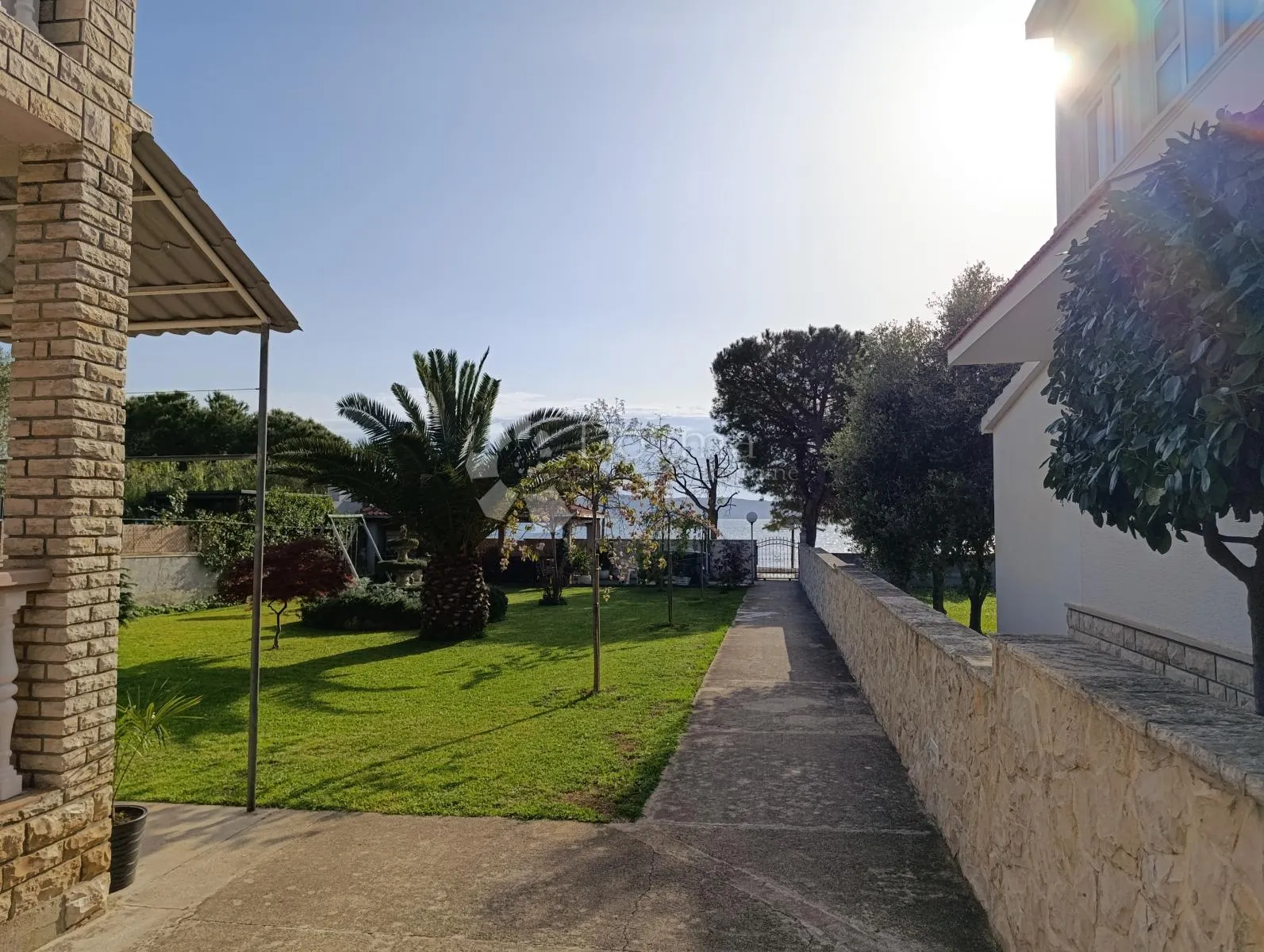 bibinje - apartmanska kuća prvi red do mora - slika 10