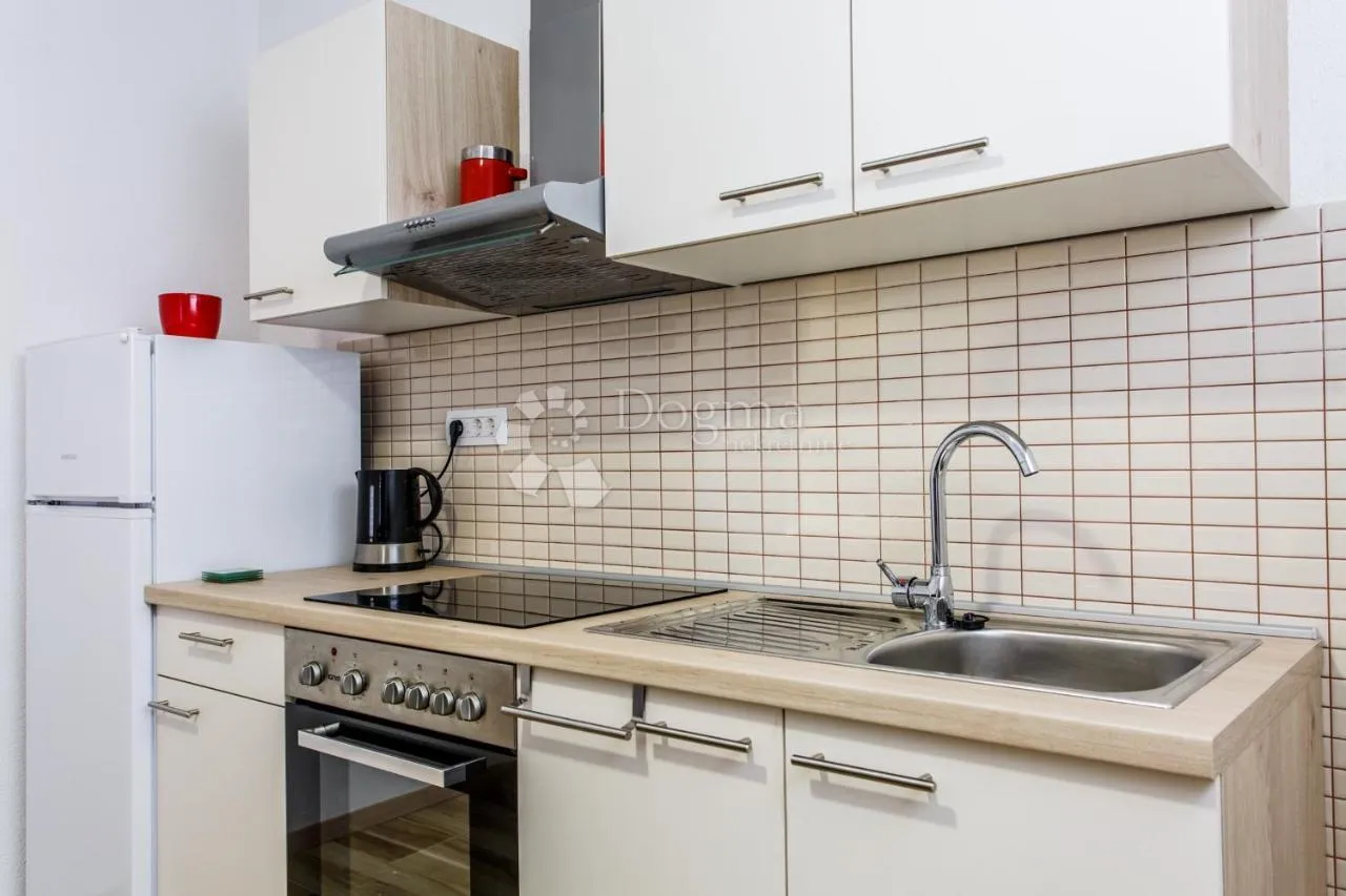 samo u dogmi! hvar, 10m od plaže, prekrasna kuća sa 4 apartmana - slika 20
