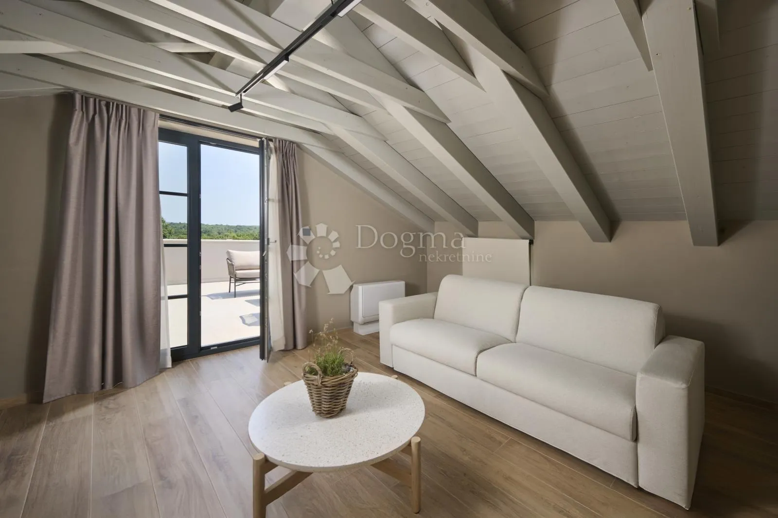 poreč, luksuzna vila s bazenom, 5 spavaćih soba, pogled more - slika 24