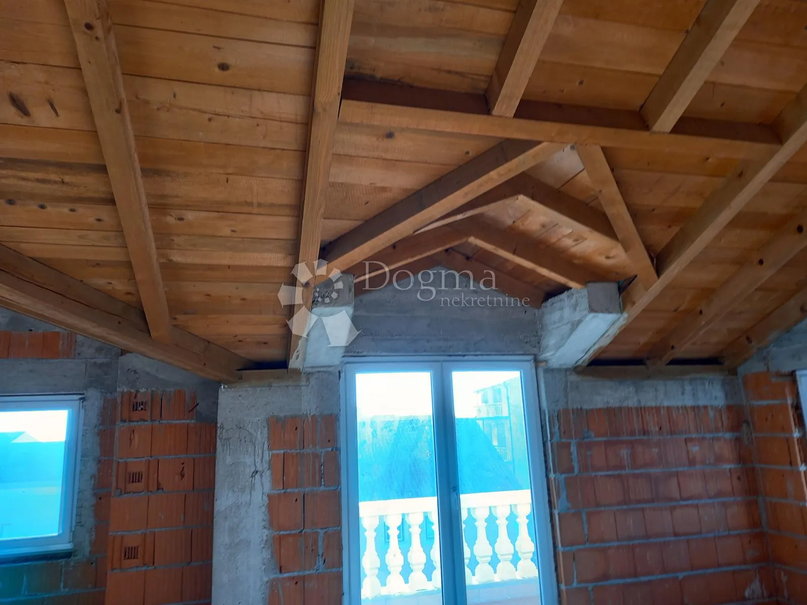 vodice - kuća 800 m2 odlična prilika - slika 42