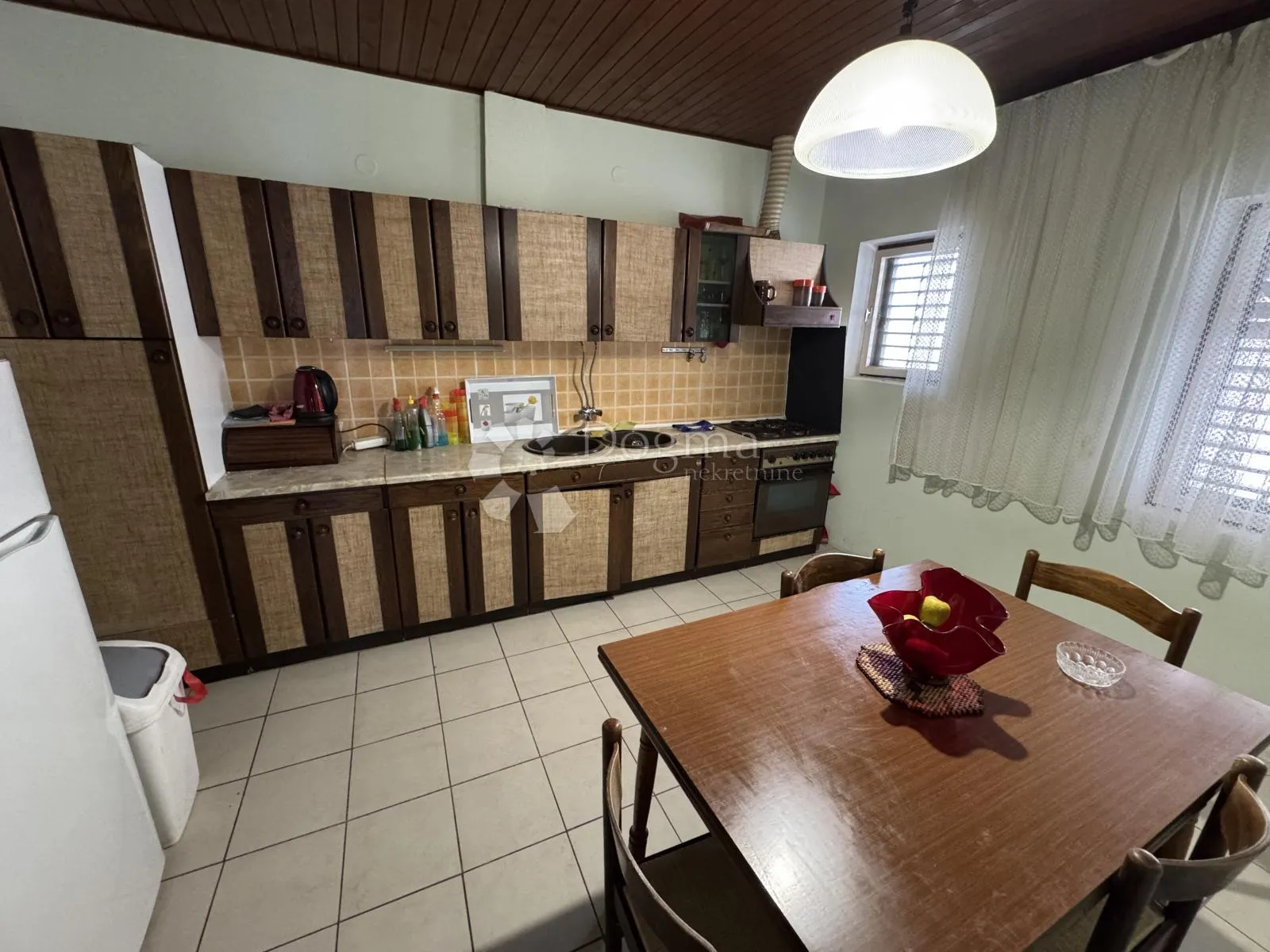 vodice – dvosoban stan 90 m², 500 m od mora - slika 4