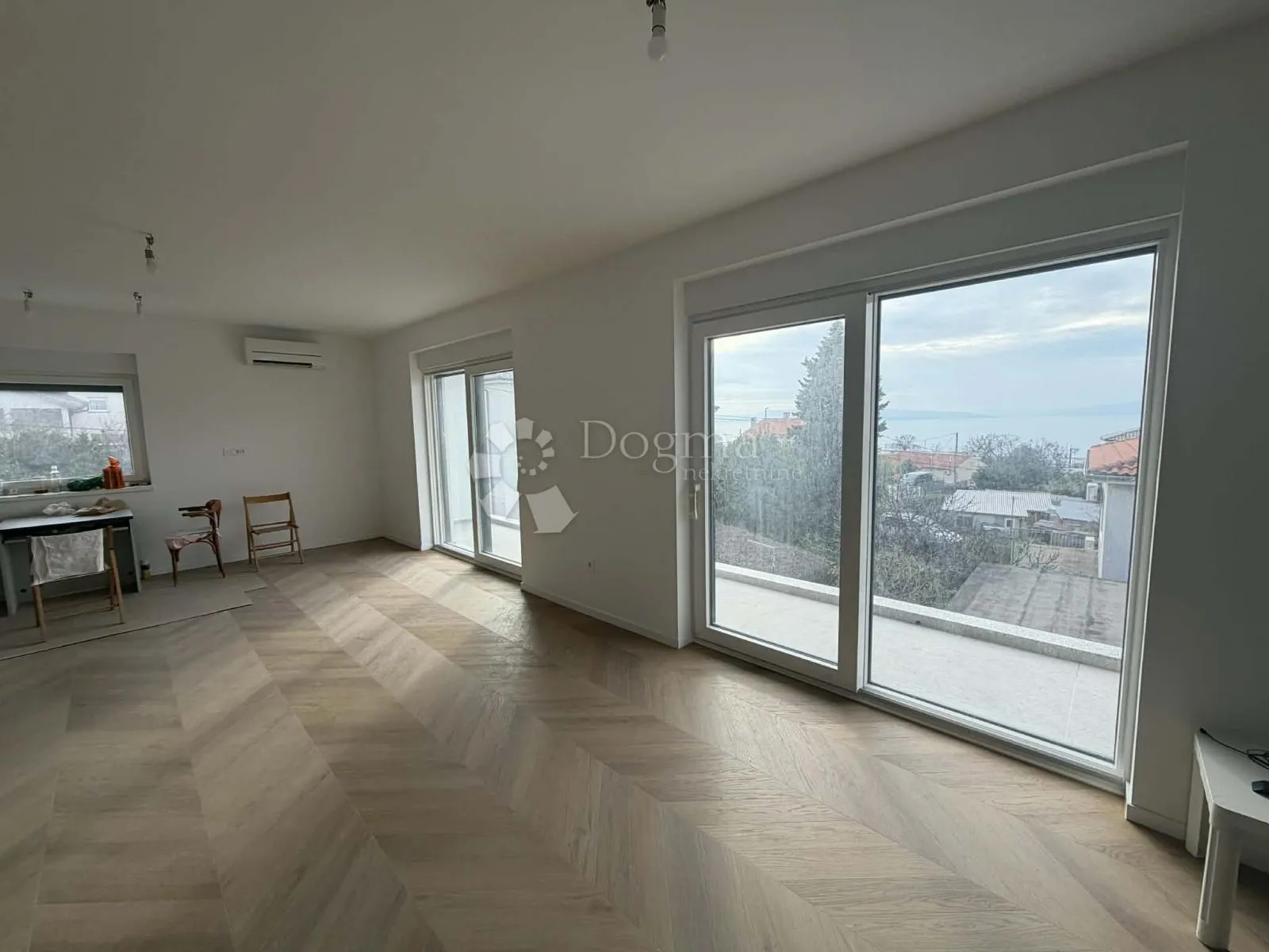 moderan, izuzetno prostran stan 110m² – kostrena - slika 2