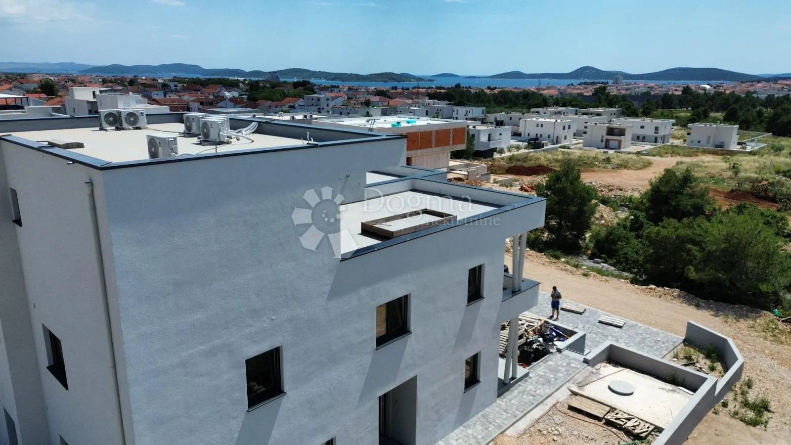 vodice - predivni stan u novogradnji , top cijena - slika 2