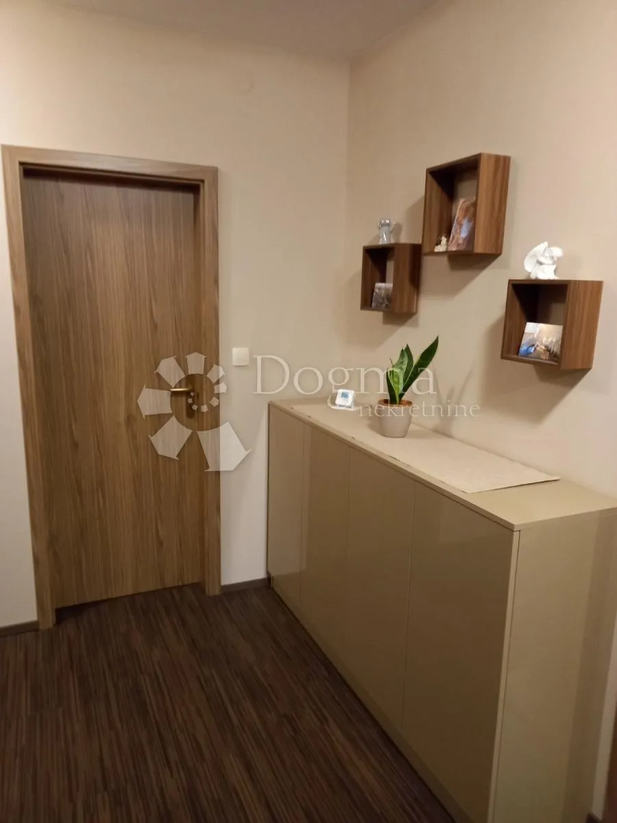 luksuzna kuća u mirnom djelu varaždina - slika 29