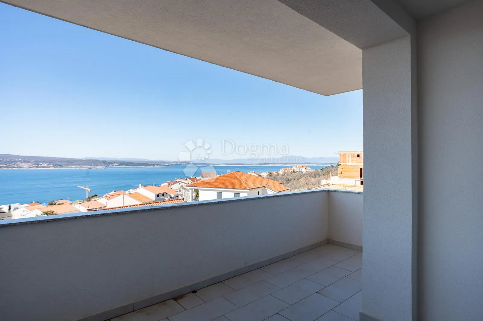 prekrasan veliki apartman u blizini mora - slika 1