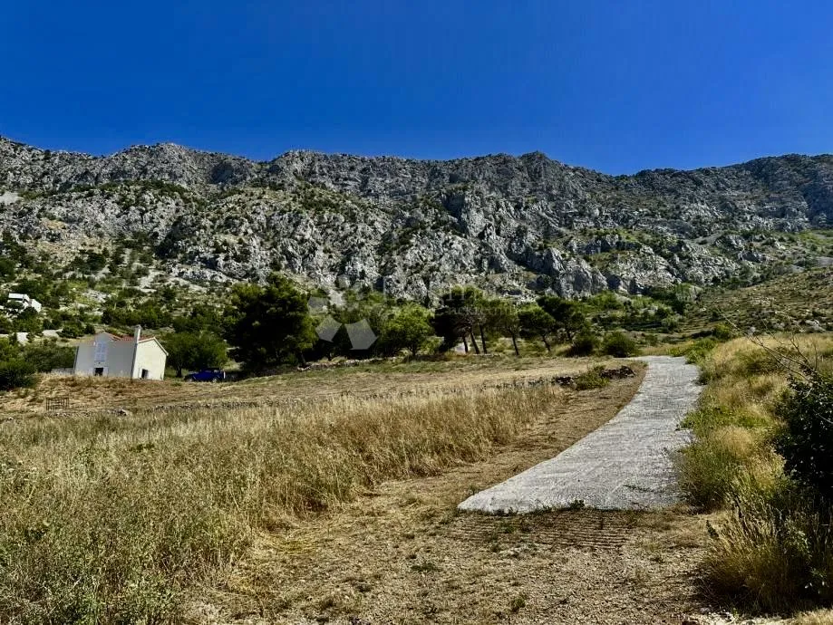lokva rogoznica - kuća sa zemljištem - slika 6