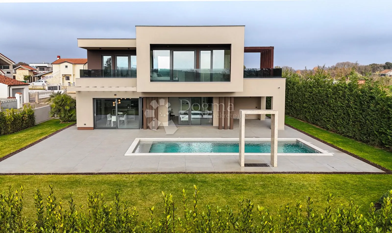 istra moderna villa sa grijanim bazenom - slika 3