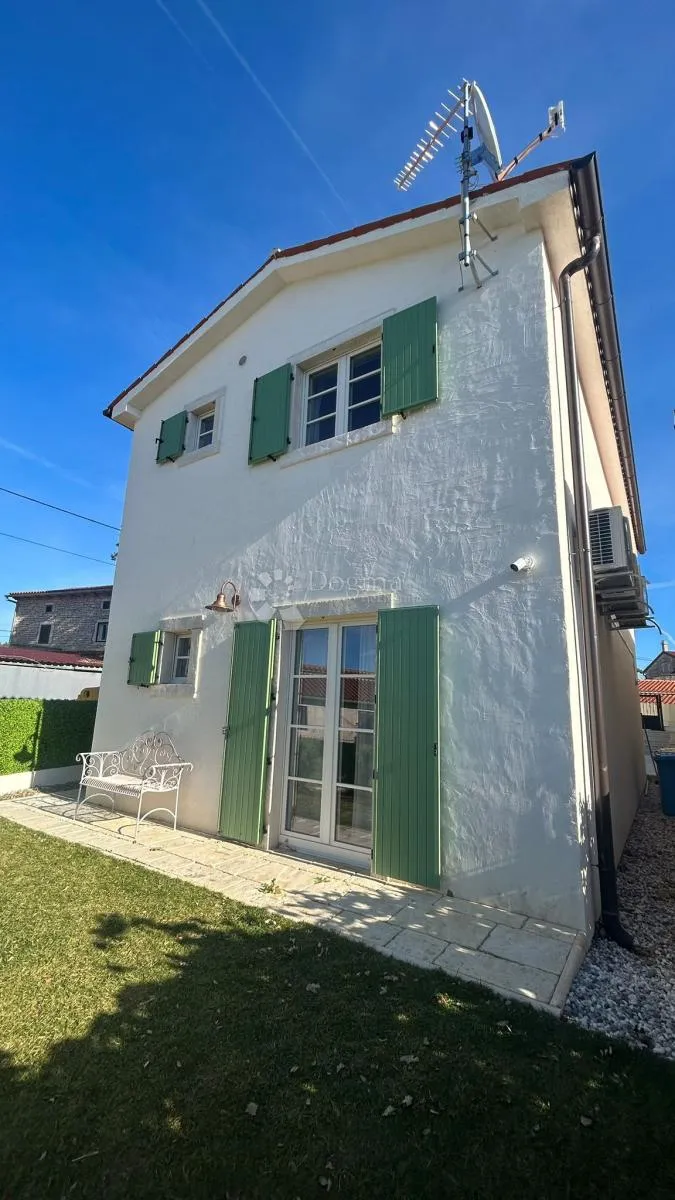 prilika! rustikalna villa - barban okolica - slika 11