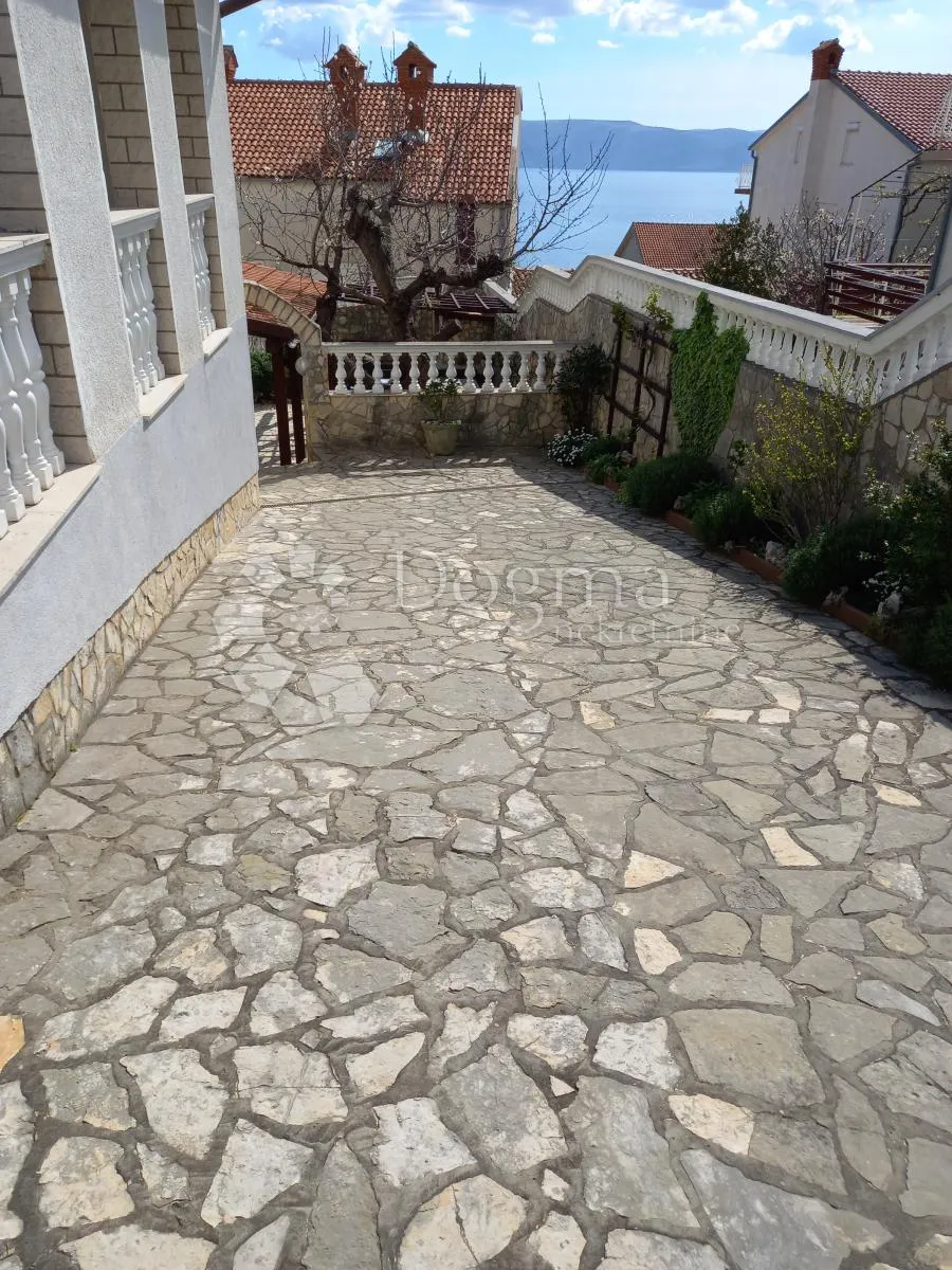 apartmanska kuća 120 metara od plaže - slika 38
