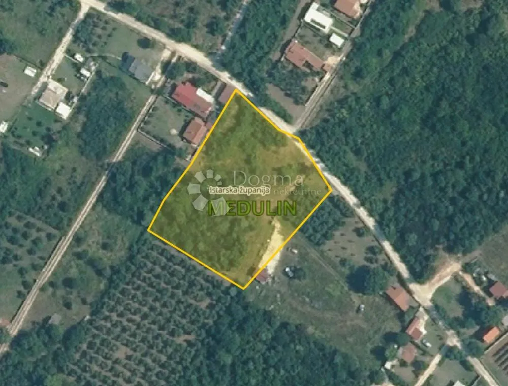 Medulin – suvlasnički udio u poljoprivrednom zemljištu,blizina mora!