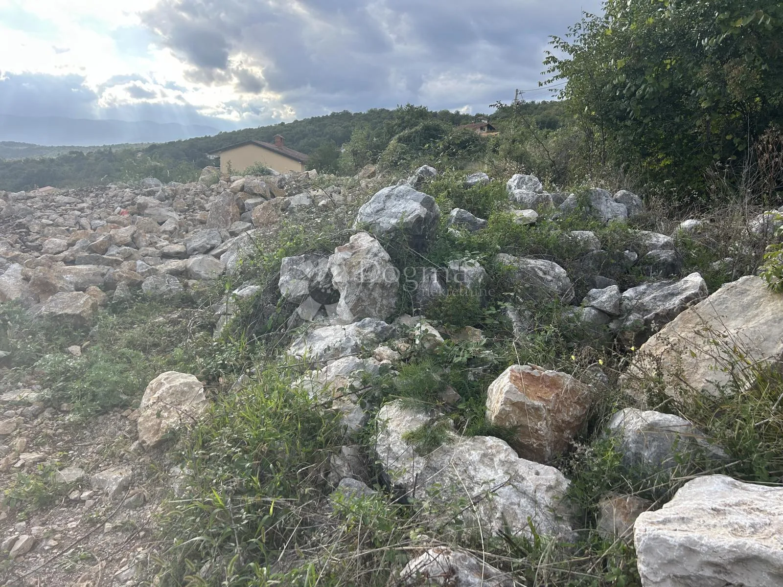 kastav građevinski teren 800m2 prodaja - slika 4